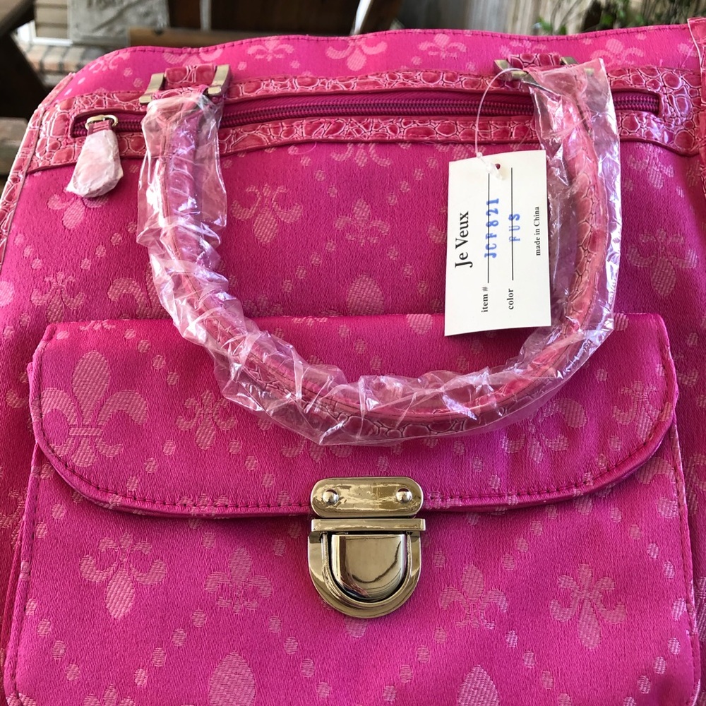 NWT Je Veux Pink Fleur de Lis Animal Print Trim
